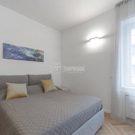 Milano: Incantevole Appartamento In Pieno Centro - Fancy Yellow Apartments Exterior photo